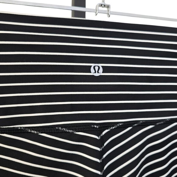 Lululemon Wunder Under Hi-Rise Tight Luxtreme 28" Parallel Stripe Black White, 6 - Picture 4 of 9